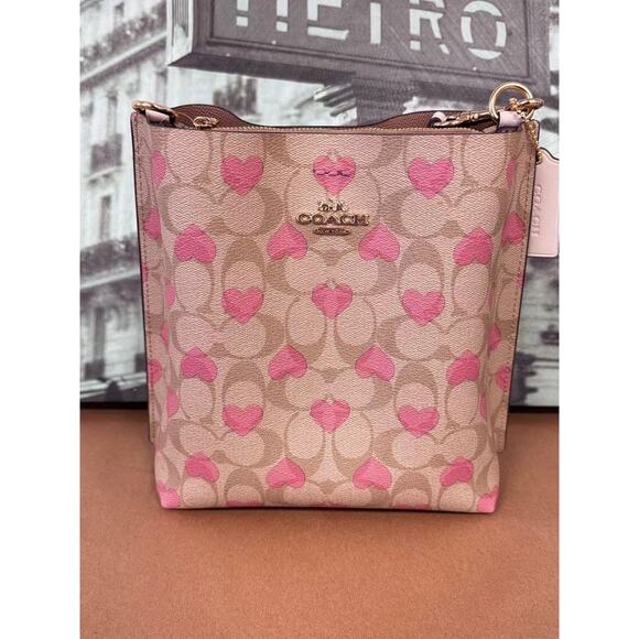 Coach CP056 Mollie Bucket Bag 22 In Signature Canvas IN Khaki Multi - Picture 1 of 10